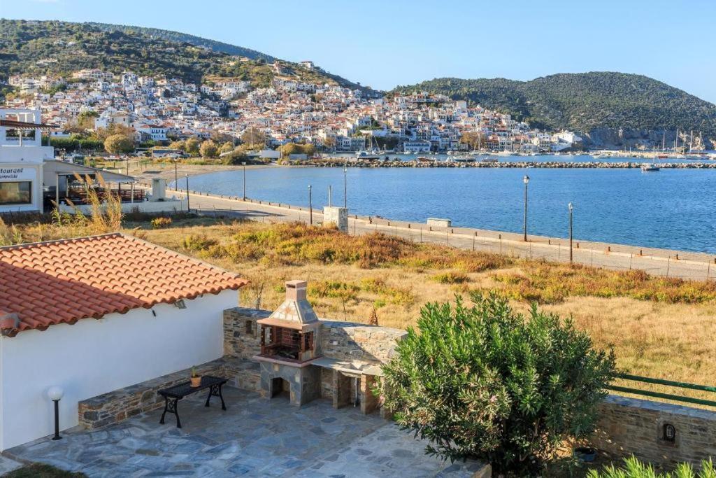 Nikolaos Studios Apartments Skopelos Town Exterior photo