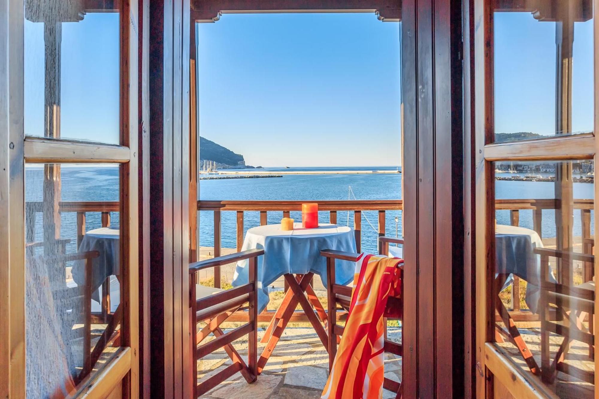 Nikolaos Studios Apartments Skopelos Town Exterior photo