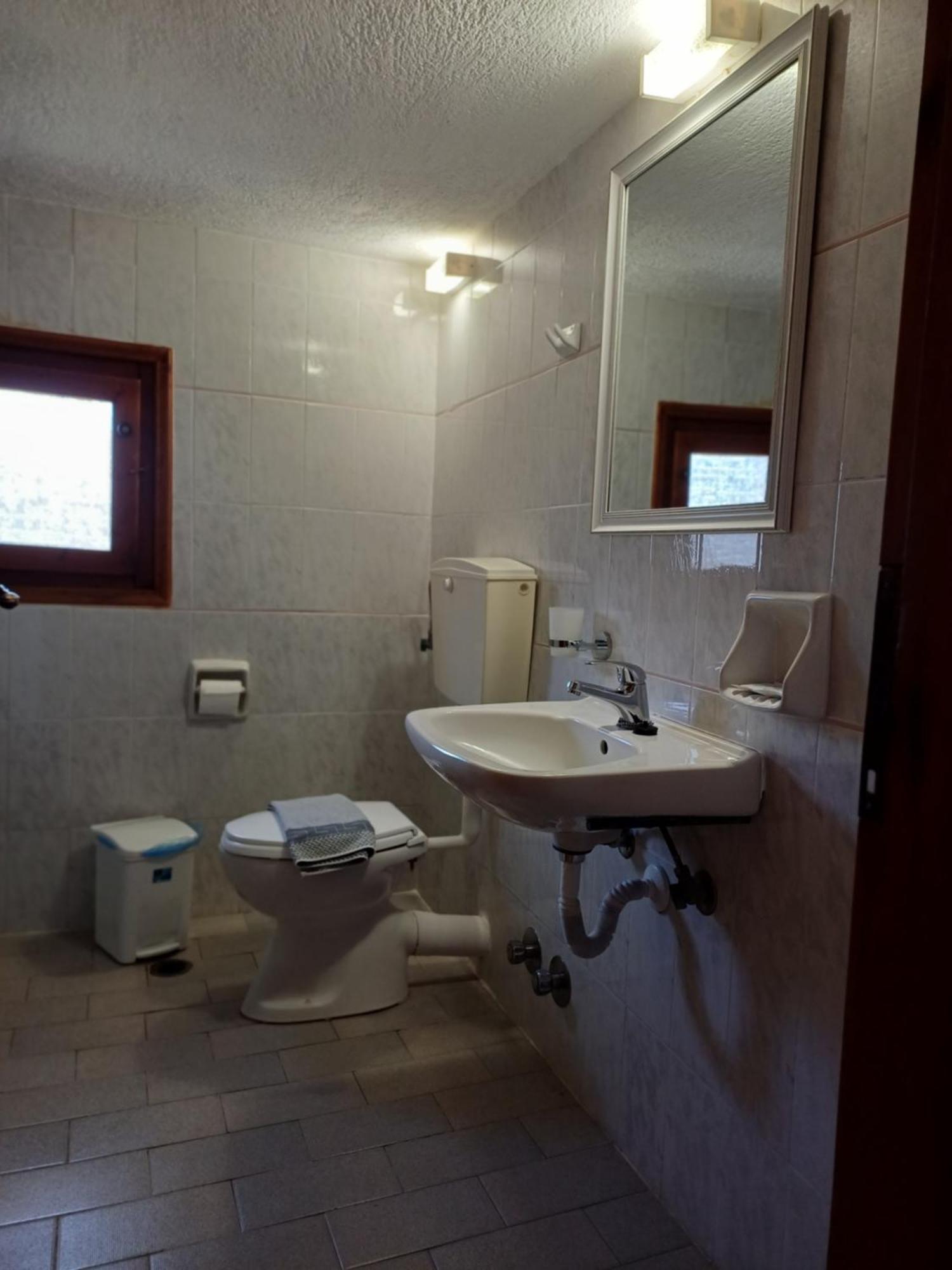 Nikolaos Studios Apartments Skopelos Town Exterior photo